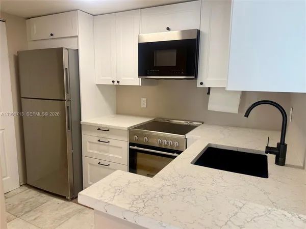$3,100 | 770 Claughton Island Drive, Unit 1105, Miami, FL 33131