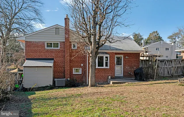 $625,000 | 98 South Iris Street, Alexandria, VA 22304