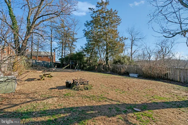 $625,000 | 98 South Iris Street, Alexandria, VA 22304