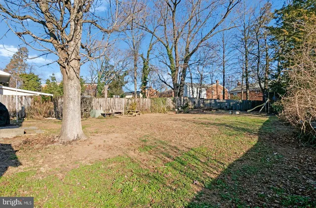 $625,000 | 98 South Iris Street, Alexandria, VA 22304