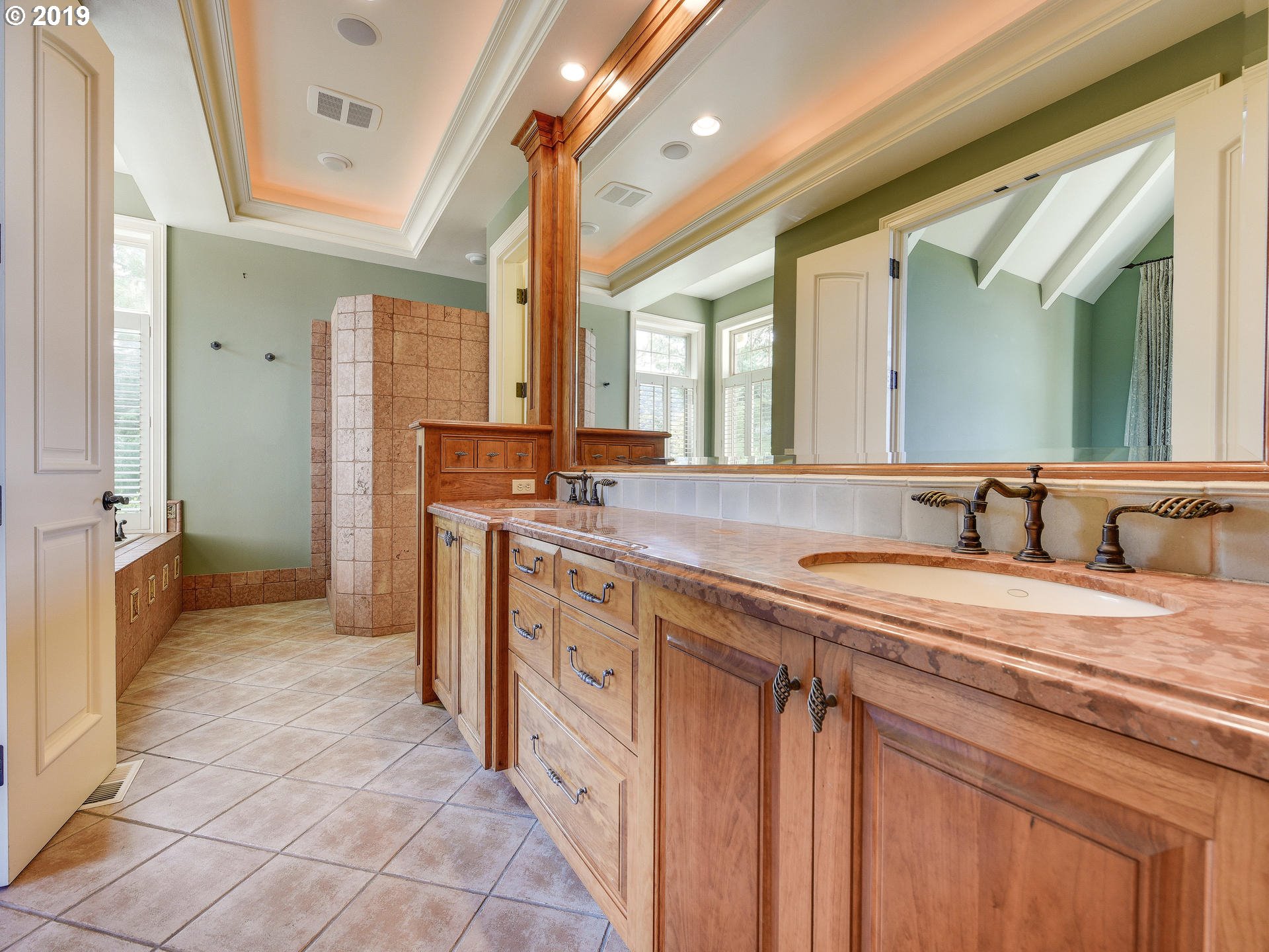 4271 Southeast Augusta Way Gresham, OR 97080 - Photo 11 of 32