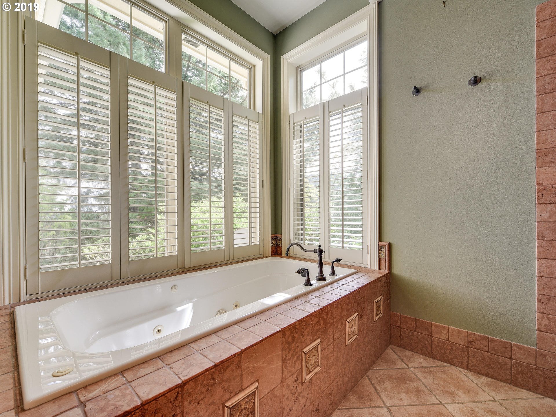 4271 Southeast Augusta Way Gresham, OR 97080 - Photo 12 of 32