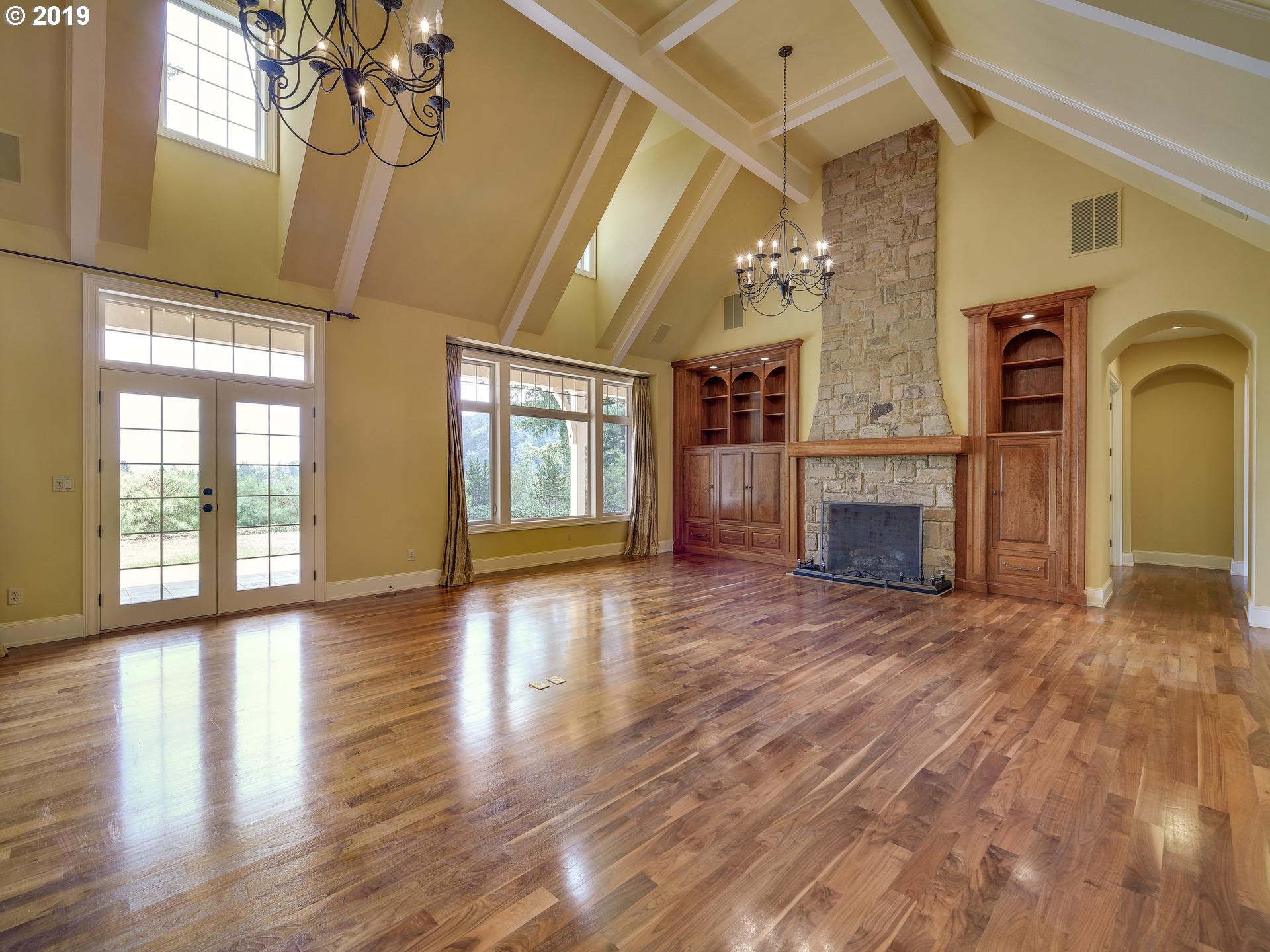 4271 Southeast Augusta Way Gresham, OR 97080 - Photo 3 of 32