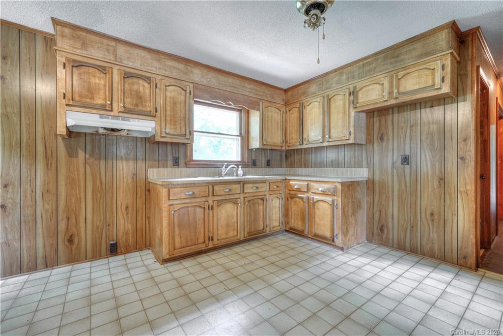 277 River Loop Road Belmont, NC 28012 - Photo 8 of 30 Gallery Image 8