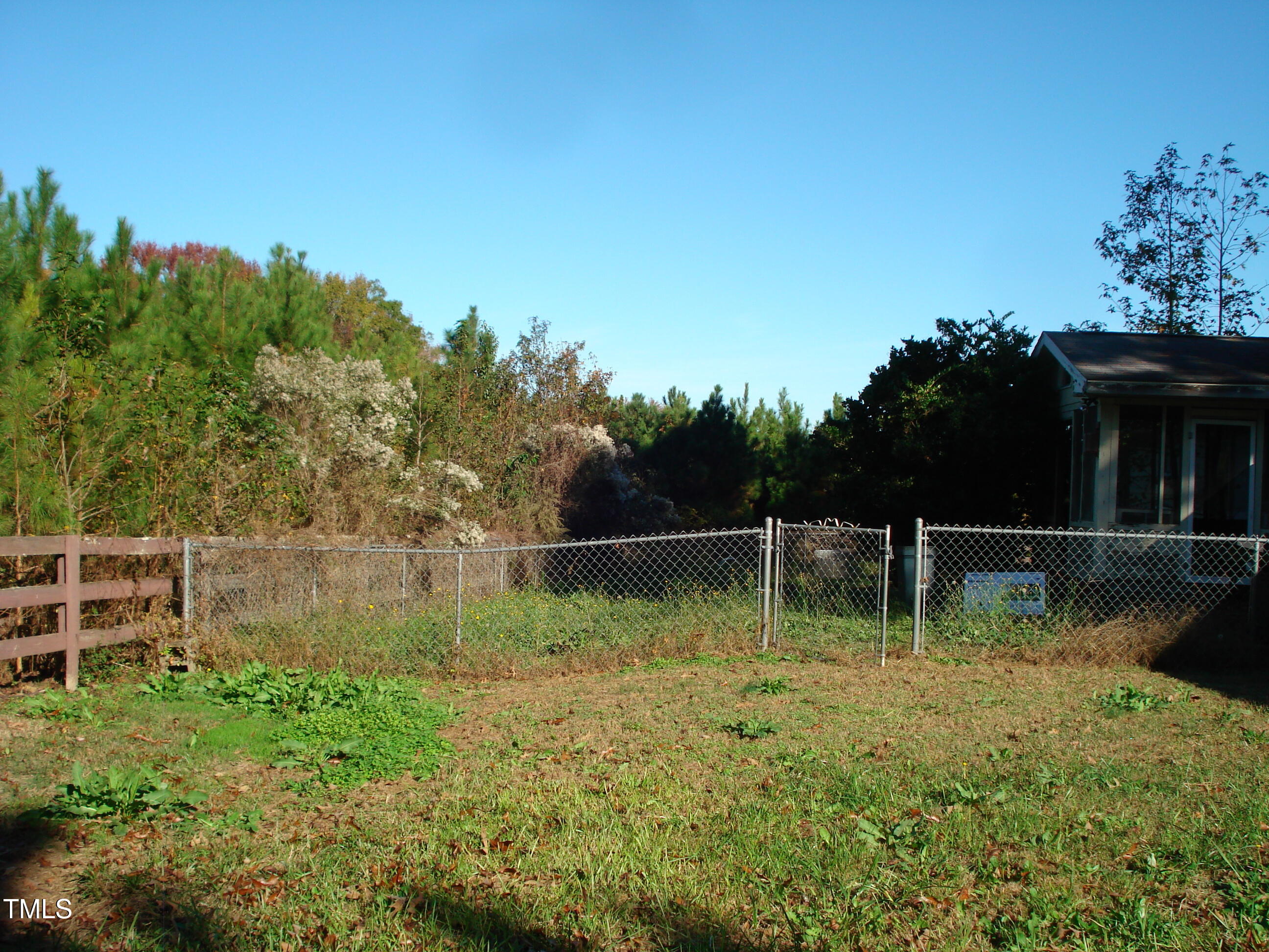 6383 Elevation Road Benson, NC 27504 - Photo 12 of 45 DSC07664