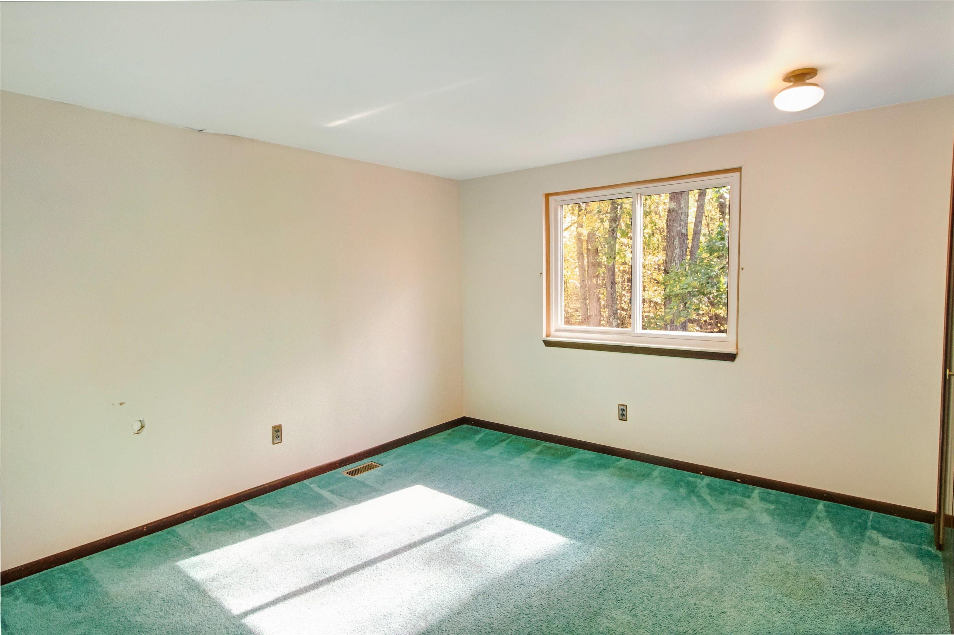 14757 Terry Road Allenton, MI 48002 - Photo 17 of 31