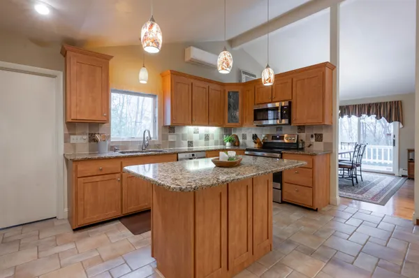 $699,000 | 65 Bloody Brook Road, Hampstead, NH 03841