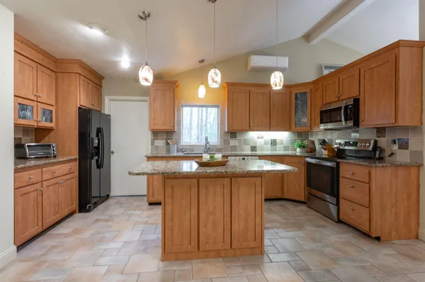 $699,000 | 65 Bloody Brook Road, Hampstead, NH 03841