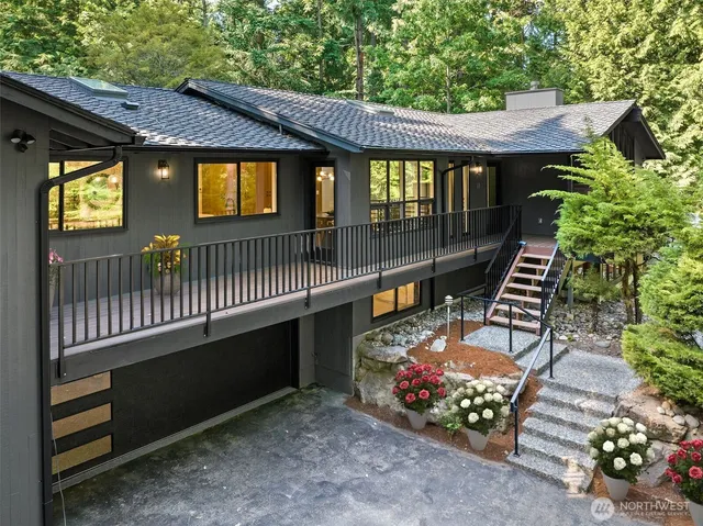 $2,395,000 | 6423 East Mercer Way, Mercer Island, WA 98040