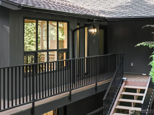 $2,395,000 | 6423 East Mercer Way, Mercer Island, WA 98040