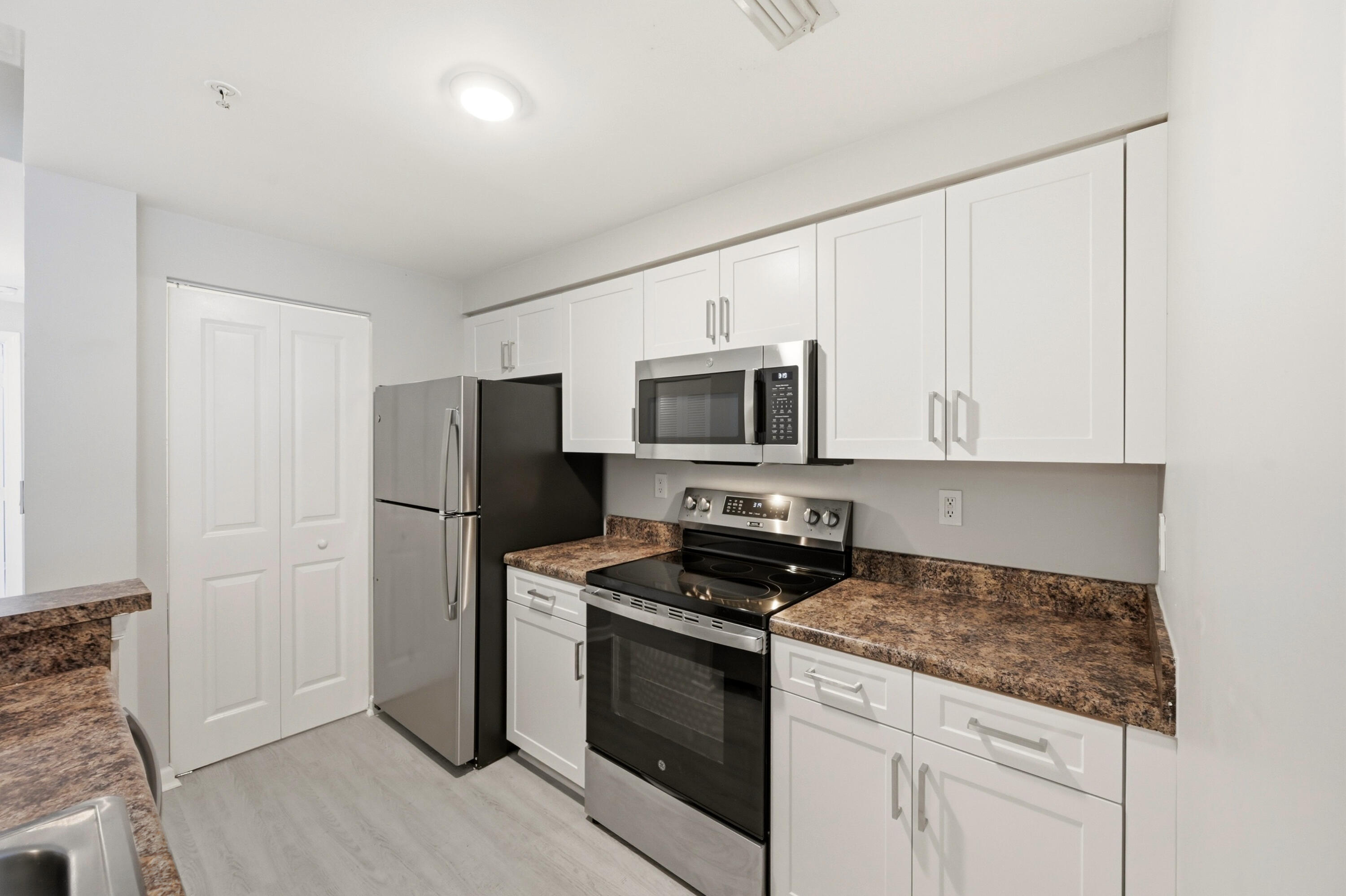 5820 West Sample Road, Unit 206 Coral Springs, FL 33067 - Photo 9 of 33 09_dsc_0347