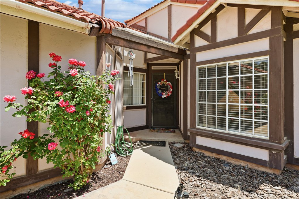 9195 Stone Canyon Road Corona, CA 92883 - Photo 3 of 31