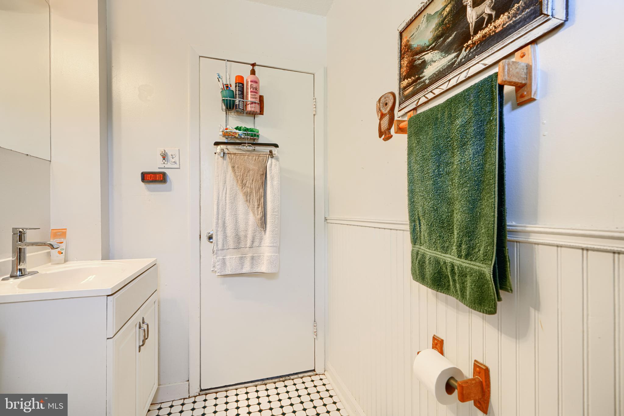 7719 Charlesmont Road Dundalk, MD 21222 - Photo 21 of 30