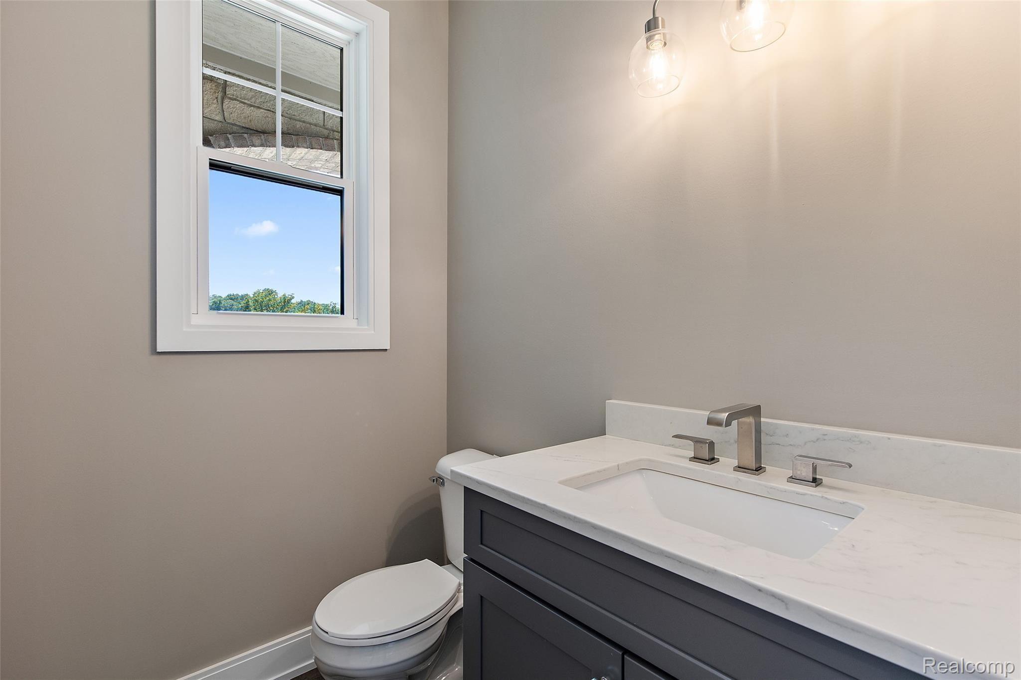 3833 Albatross Court, Unit 27 Rochester, MI 48309 - Photo 10 of 37 Villas of Shadow Pines-10.jpg