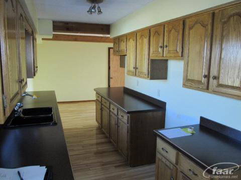 10104 Morrish Road Swartz Creek, MI 48473 - Photo 18 of 24 20201487-17.JPG