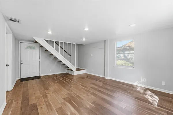 $1,400 | 6526 Linden Street, Houston, TX 77087