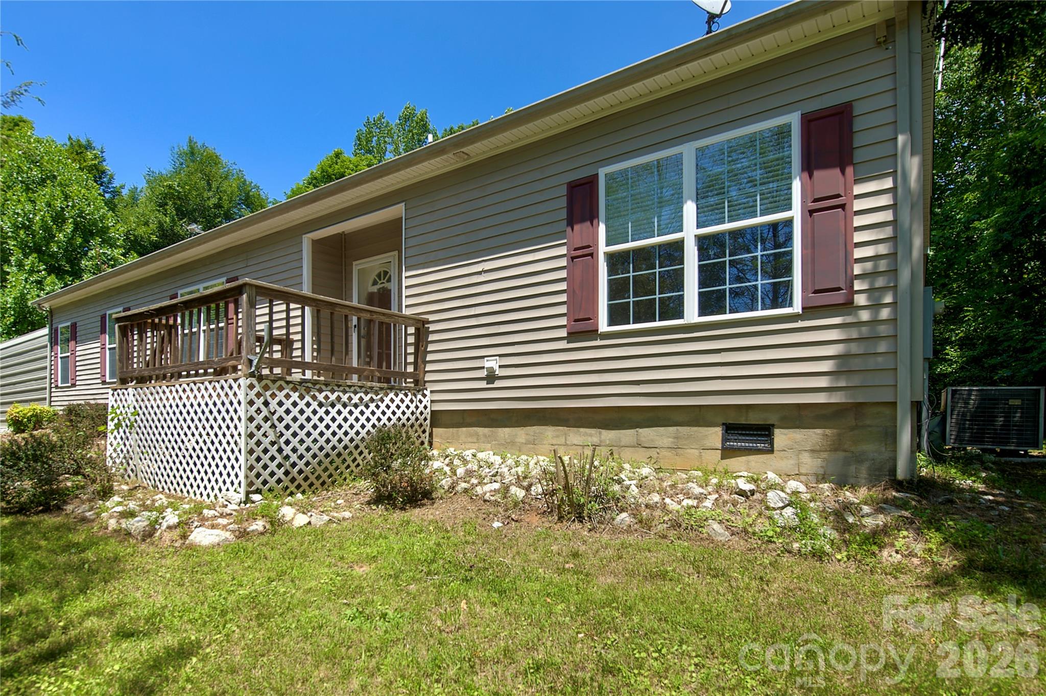 498 Broad Branch Road Bakersville, NC 28705 - Photo 1 of 27