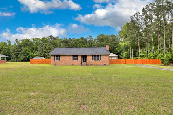 $255,000 | 435 Pinecrest Drive, Sumter, SC 29153