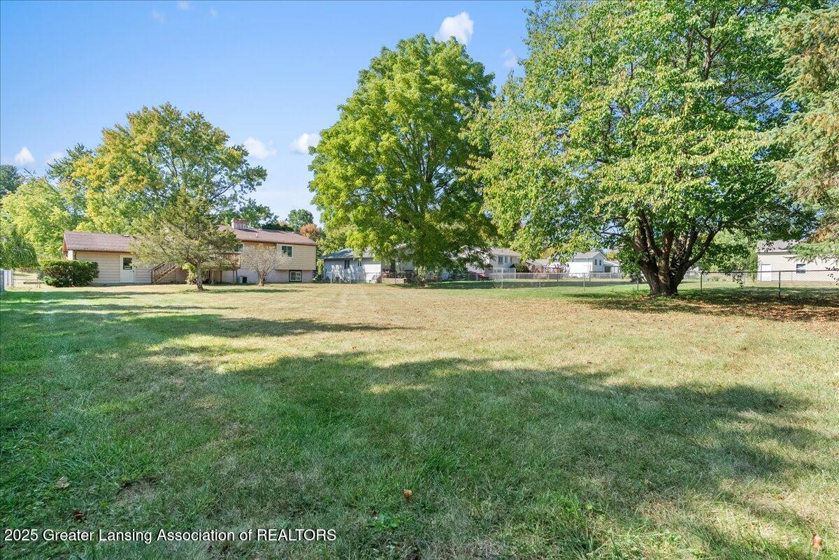2656 Gilbert Road Lansing, MI 48911 - Photo 27 of 32 39-Media Jett - 34
