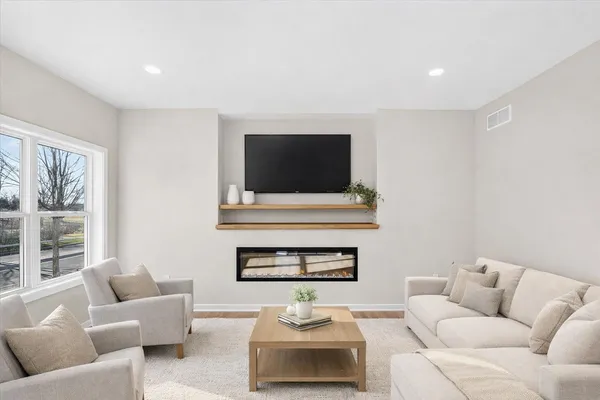 $499,900 | 2807 Crinkle Root Drive, Fitchburg, WI 53711