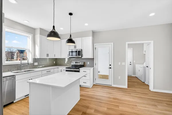 $499,900 | 2807 Crinkle Root Drive, Fitchburg, WI 53711