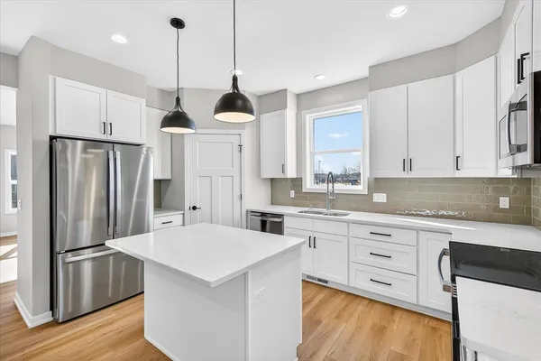 $499,900 | 2807 Crinkle Root Drive, Fitchburg, WI 53711