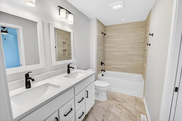 $499,900 | 2807 Crinkle Root Drive, Fitchburg, WI 53711