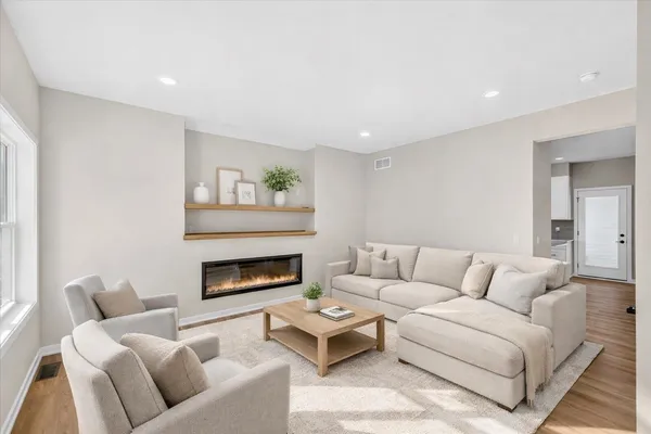 $499,900 | 2807 Crinkle Root Drive, Fitchburg, WI 53711