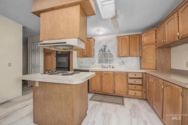 $298,000 | 502 East Idaho Street, Unit C, New Plymouth, ID 83655