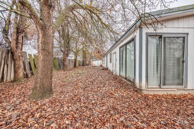 $298,000 | 502 East Idaho Street, Unit C, New Plymouth, ID 83655