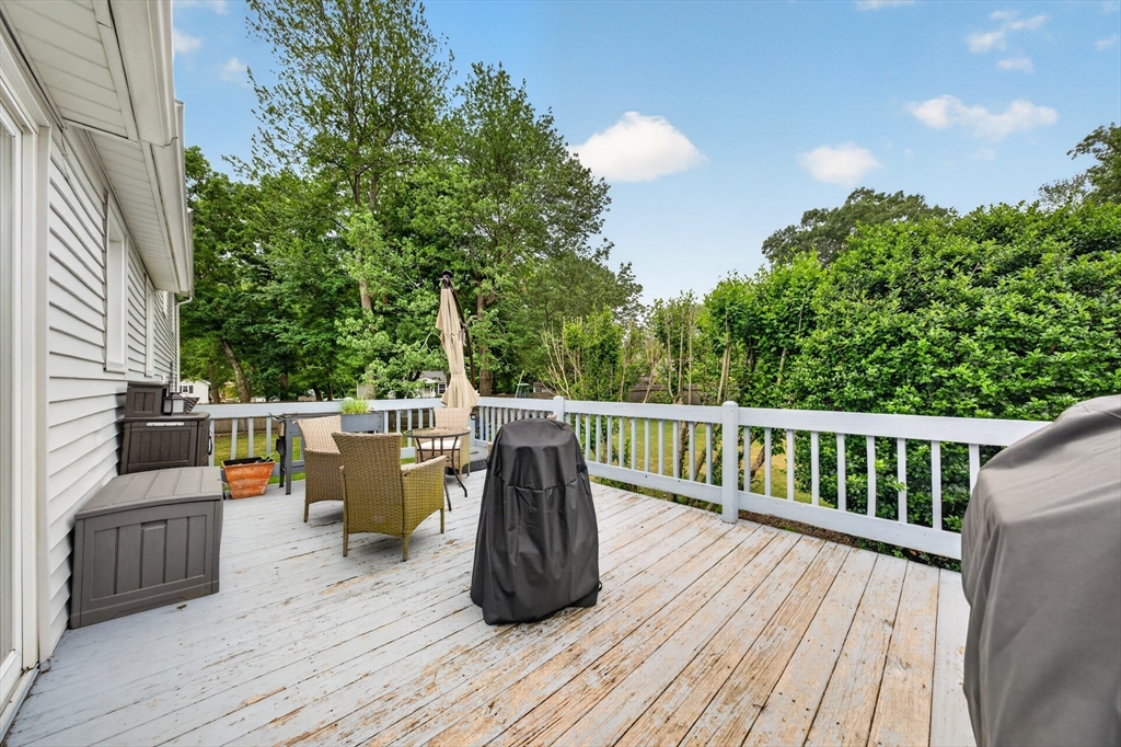 7 Englewood Road Coventry, RI 02816 - Photo 17 of 22