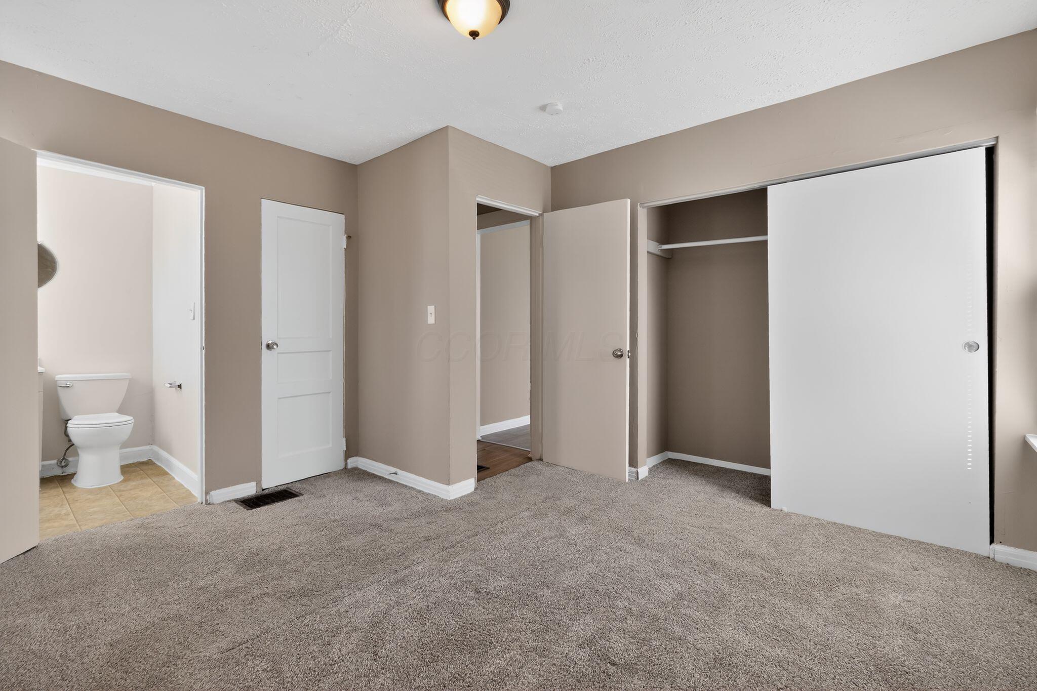 1771 Marston Road Columbus, OH 43219 - Photo 18 of 30 18_1771_Marston_Rd_Columbus_OH_43219-Bed