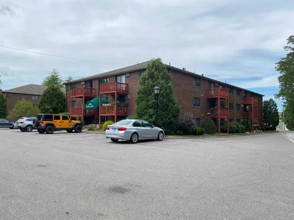 $2,205 | 29 Capron Road, Unit 18, Milford, NH 03055