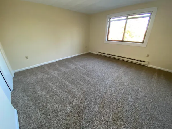 $2,205 | 29 Capron Road, Unit 18, Milford, NH 03055