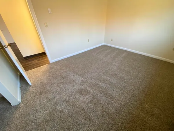 $2,205 | 29 Capron Road, Unit 18, Milford, NH 03055