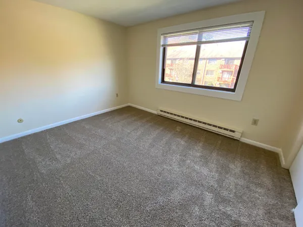 $2,205 | 29 Capron Road, Unit 18, Milford, NH 03055