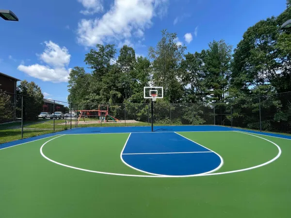 $2,205 | 29 Capron Road, Unit 18, Milford, NH 03055