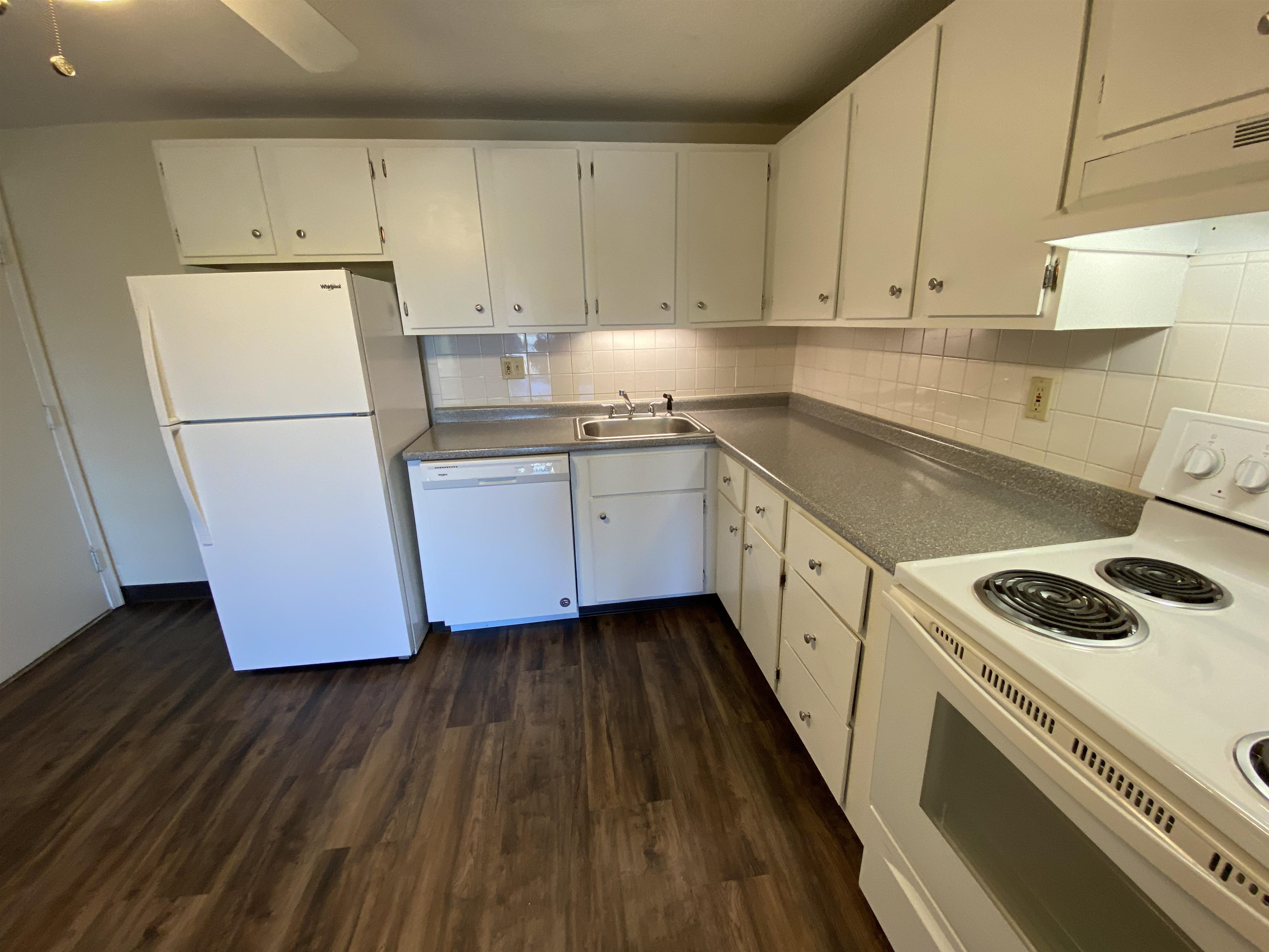 29 Capron Road, Unit 18 Milford, NH 03055 - Photo 6 of 40