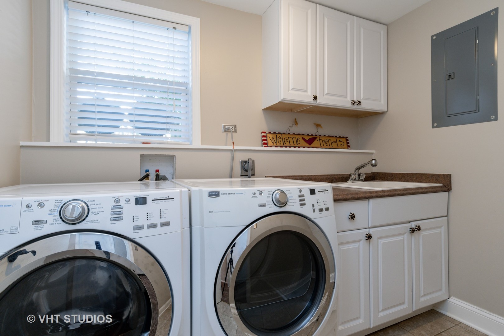 305 West Gartner Road Naperville, IL 60540 - Photo 15 of 20 a utility room with dryer and washer