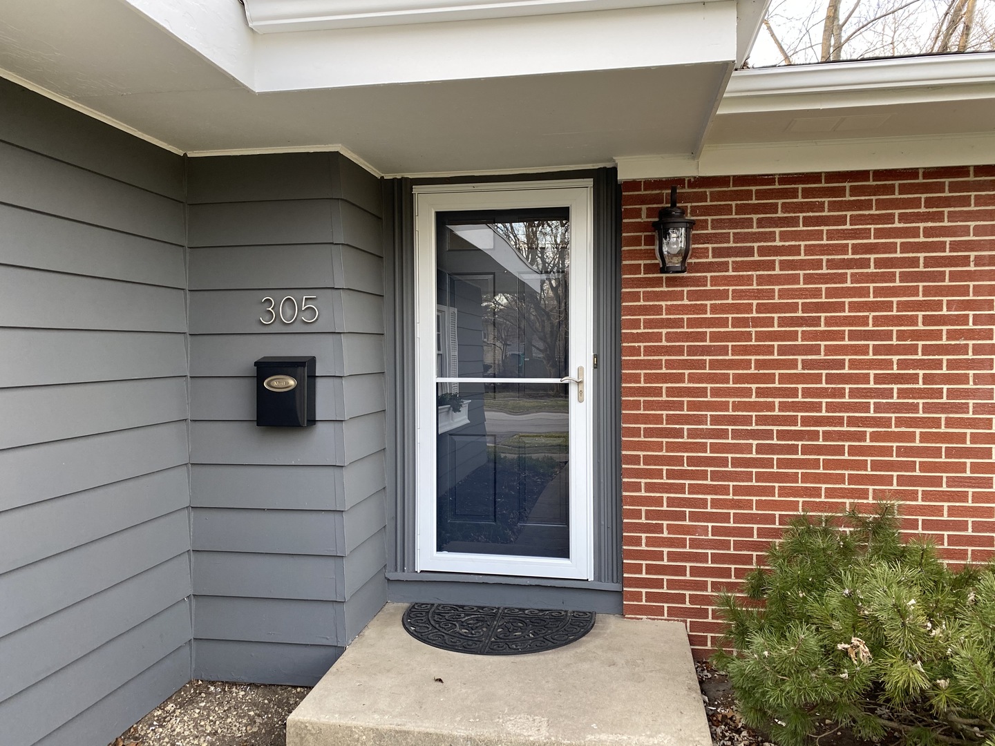 305 West Gartner Road Naperville, IL 60540 - Photo 20 of 20 a view of door