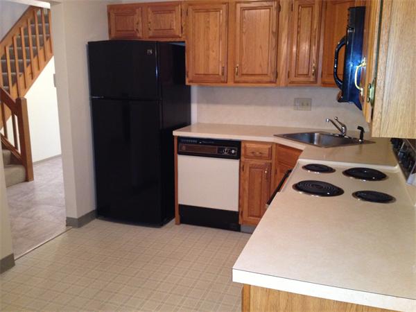 901 Ridgefield Circle, Unit B Clinton, MA 01510 - Photo 7 of 20 Gallery Image 7