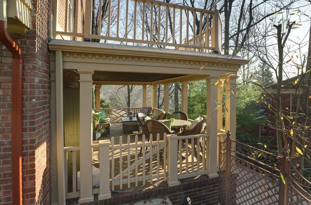895 Valleyview Road Mt. Lebanon, PA 15243 - Photo 20 of 25 Gallery Image 20