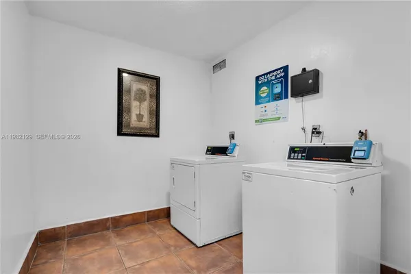 $275,000 | 9001 Southwest 77th Avenue, Unit C402, Miami, FL 33156