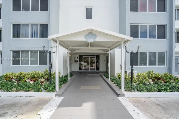 $275,000 | 9001 Southwest 77th Avenue, Unit C402, Miami, FL 33156