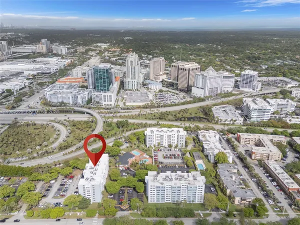 $275,000 | 9001 Southwest 77th Avenue, Unit C402, Miami, FL 33156