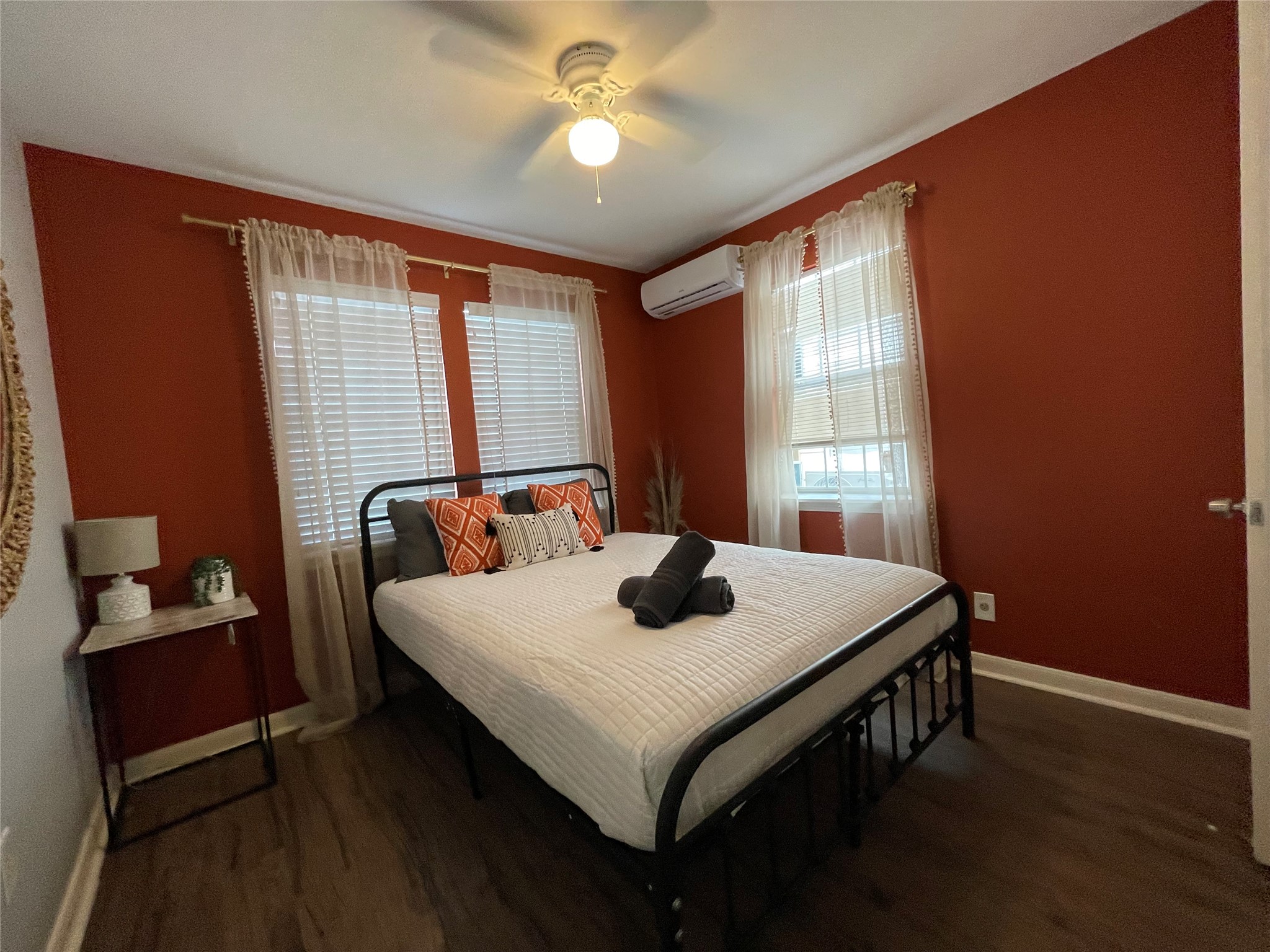2409 Bastrop Street, Unit 2 Houston, TX 77004 - Photo 5 of 21