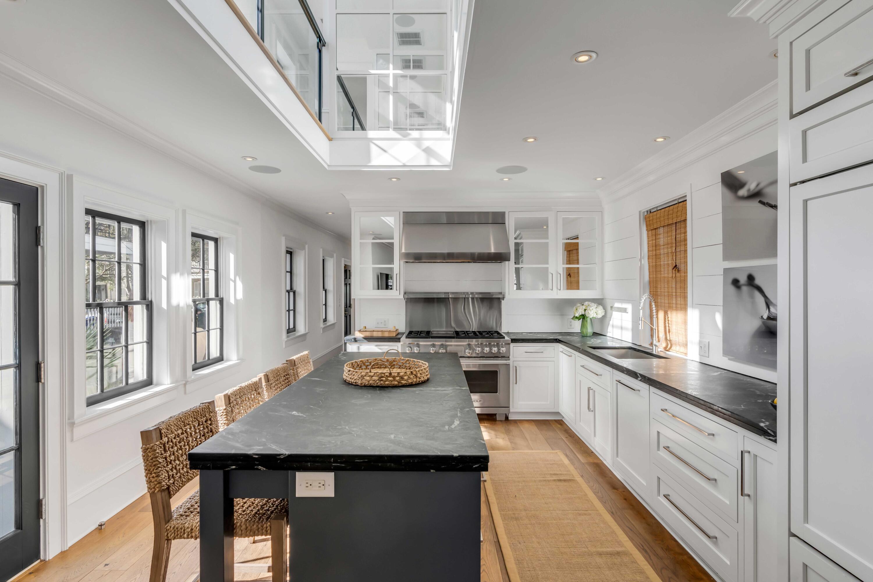 78 Smith Street Charleston, SC 29401 - Photo 4 of 29 Kitchen (Facing Front)