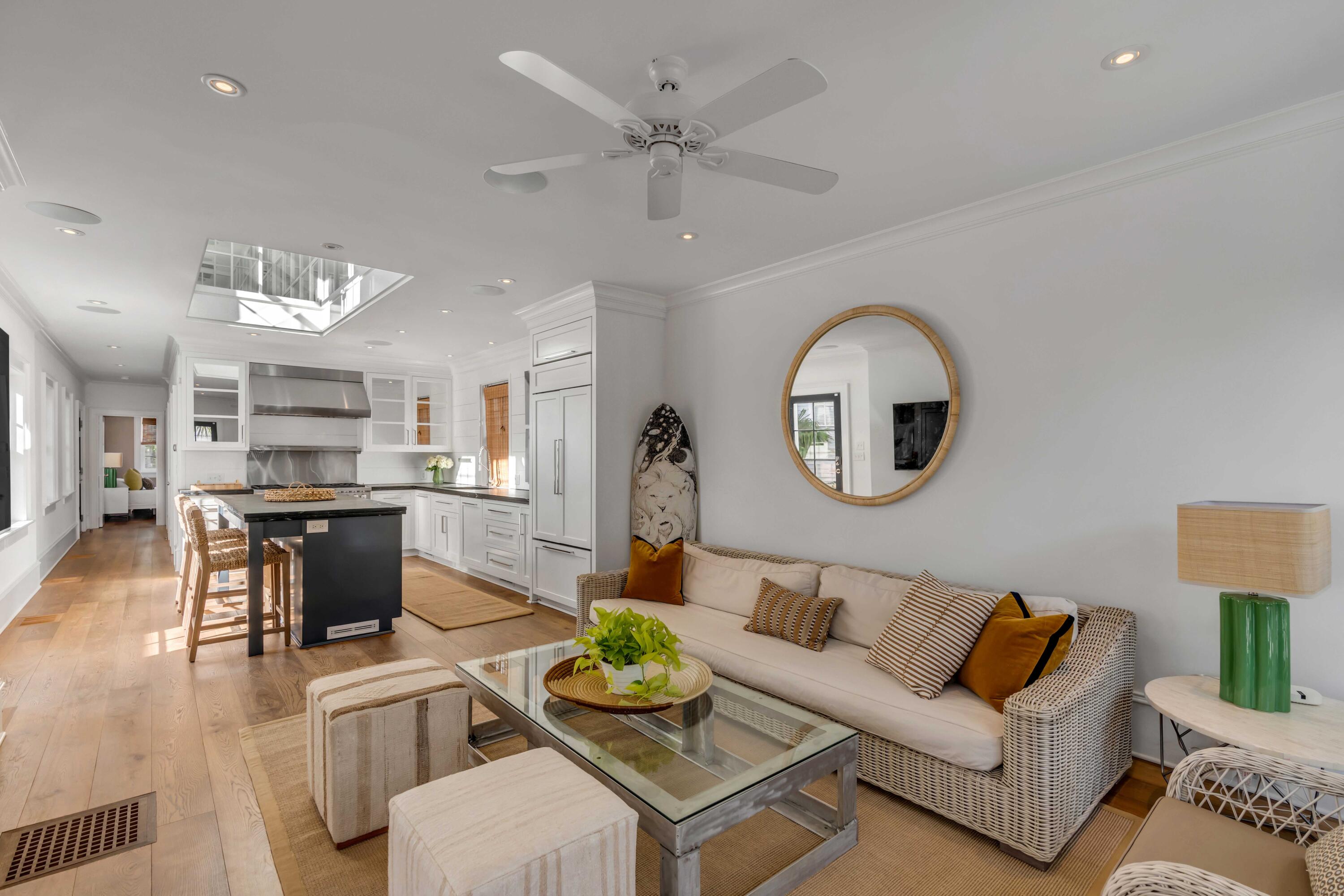 78 Smith Street Charleston, SC 29401 - Photo 5 of 29 Living (Facing Front)