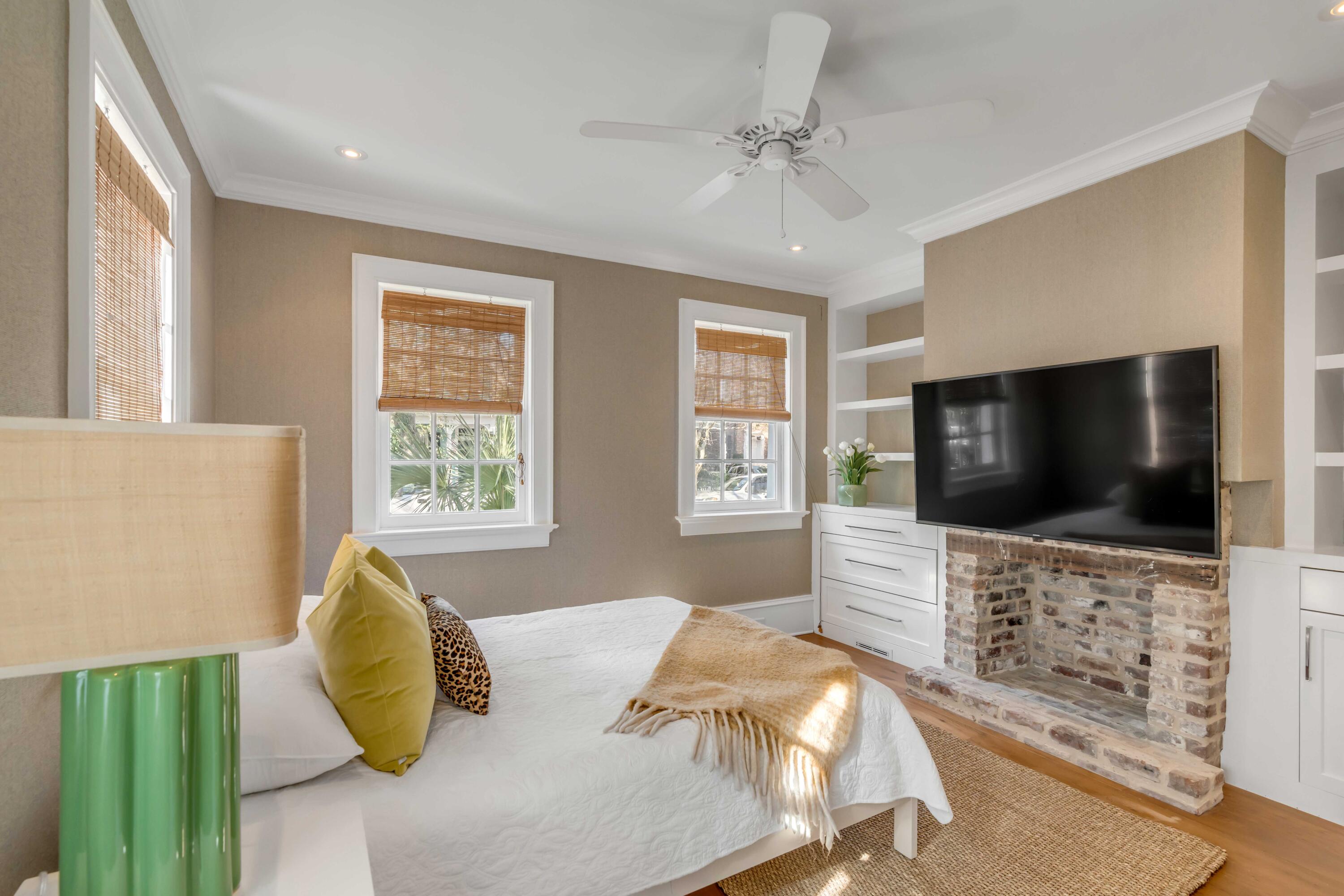 78 Smith Street Charleston, SC 29401 - Photo 9 of 29 Guest BDRM (Downstairs)