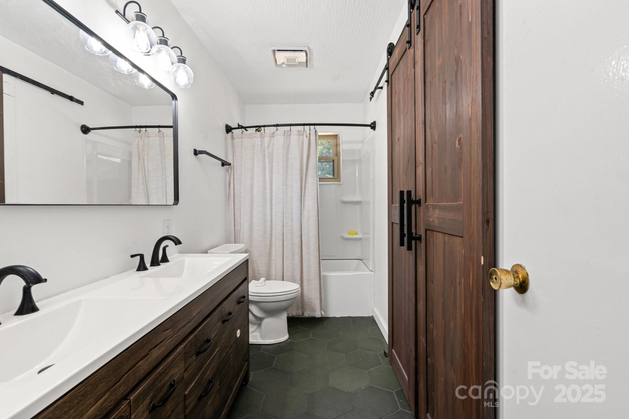 305 Ridge Drive Mount Holly, NC 28120 - Photo 23 of 35